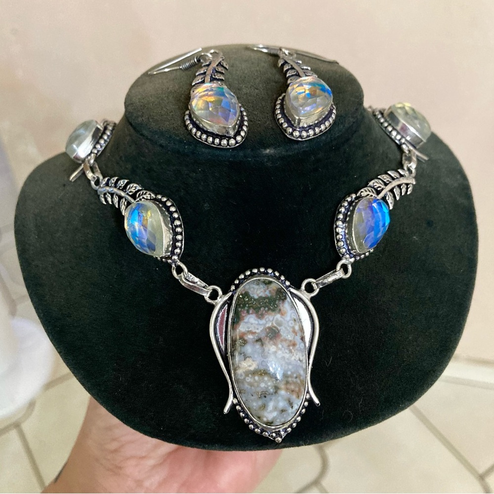 Ocean jasper iridescent opalite stones boho leaf design set necklace + earrings - Picture 16 of 16